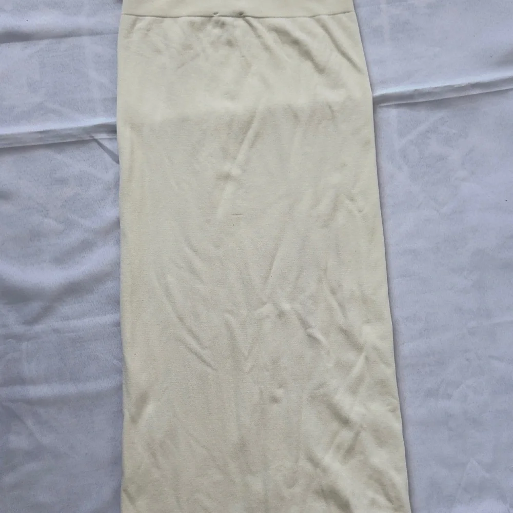 Zara Cream Midi Skirt - Picture 5 of 7